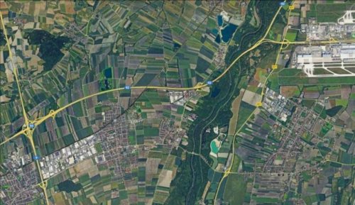 Neufahrn bei Freising Immobilien Gewerbegrundstück unbebaut in autobahnnähe zu verkaufen Grundstück kaufen