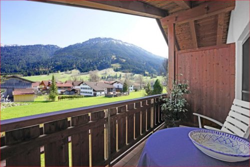 Pfronten Immobilien Tolle Gelegenheit - stilvolle Dachgeschosswohnung Wohnung kaufen