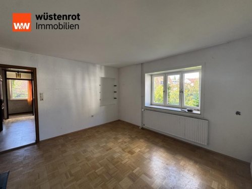 Weingarten (Landkreis Ravensburg) Häuser Charmantes Zweifamilienhaus mit Potenzial – direkt an der Scherzach in Weingarten Haus kaufen