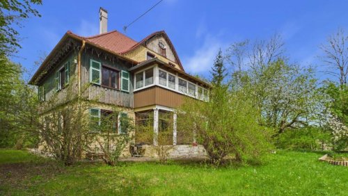 Aitrach Häuser Herrschaftliches Wohnen- stilvolle Villa mit weitläufigem Gartengrundstück und modernster Haustechnik Haus kaufen