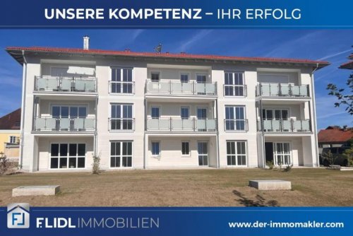 Kirchham Wohnen auf Zeit Exklusive 3 Zimmer in 9 Fam. Haus oberste Etage mit Balkon Wohnung kaufen