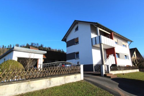 Kronach Häuser Kapitalanlage oder Eigennutzung?
Wohnhaus für zwei Familien in ländlicher Umgebung! Haus kaufen