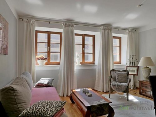 Dresden Immo (EF0780_M) Dresden: Innere Altstadt, möbliertes 2-Zi-City-Apartment mit WLAN, Service, Loggia, TG-Stellplatz möglich Wohnung