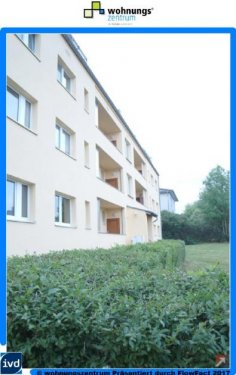 Dresden 3-Zimmer Wohnung Frisch renovierte 3-Zimmer-Wohnung mit Wannenbad im Hochparterre! Wohnung mieten