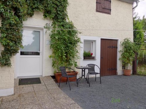 Radebeul Immobilienportal (EF0475_M) Dresden: Radebeul, kleines separates Apartment, möbliert, WLAN, Waschmaschine inklusive, Sitzecke im Garten Wohnung