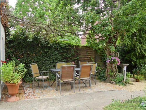 Radebeul Immobilienportal (EF0476_M) Dresden: Radebeul, kleines möbliertes Häuschen, Sitzecke im Garten, für Wochenendheimfahrer Wohnung mieten