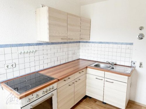 Riesa Wohnungen *** KLEIN... GEMÜTLICH... UND MIT KÜCHENZEILE ! *** Helle 2-Raumwohnung zu vermieten Wohnung mieten