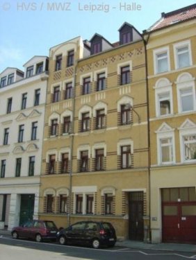 Leipzig Immobilien schöne 3- RW im Erdgeschoss in saniertem Altbau, verkehrsgünstige Lage, Bad mit Dusche Wohnung mieten