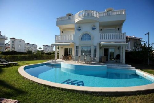 Belek, Antalya Wohnungsanzeigen Noble Villa mit Privat-Pool & Garten zur Miete Wohnung mieten