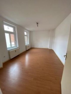Zwickau Mietwohnungen Großzügige 2-Zimmer mit Laminat und Wannenbad in zentraler Lage! Wohnung mieten