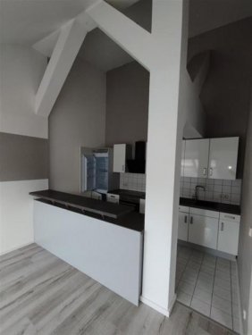 Zwickau Teure Wohnungen Moderne DG 4-Zi. mit offener Küche, EBK, Kamin, Laminat und SP mgl.! Wohnung mieten