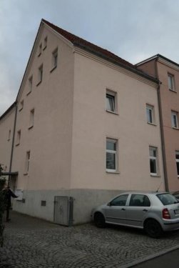 Reinsdorf (Landkreis Zwickau) 3-Zimmer Wohnung Große 3-Zi. mit Laminat, Wannenbad und Garten in guter Lage! Stellplatz mgl. Wohnung mieten