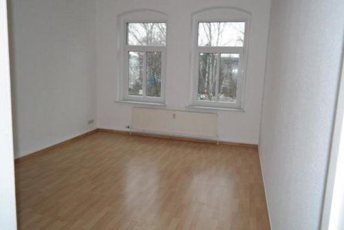 Chemnitz Terrassenwohnung Großzügige 2-Zimmer mit Laminat, Wanne und Balkon in zentraler Lage! EBK mgl. Wohnung mieten