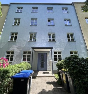 Chemnitz Immobilie kostenlos inserieren * Großezügige 2-Zimmer mit neuem Laminat, Wannenbad und Balkon zum Toppreis! * Wohnung mieten