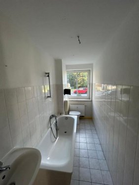Chemnitz Immobilie kostenlos inserieren *** Günstige 2-Zimmer mit Laminat und Wannenbad in Bestlage!!! *** Wohnung mieten