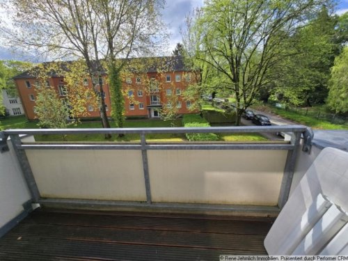Chemnitz 1-Zimmer Wohnung Schöne ruhige 2 Raum Wohnung im 2.OG in Reichenbrand... Wohnung mieten