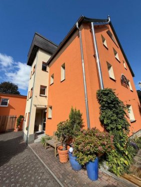 Chemnitz 1-Zimmer Wohnung Gemütliche 2-Zimmer mit Laminat, offener Küche, Tageslichtbad mit Wanne und Dusche! Wohnung mieten