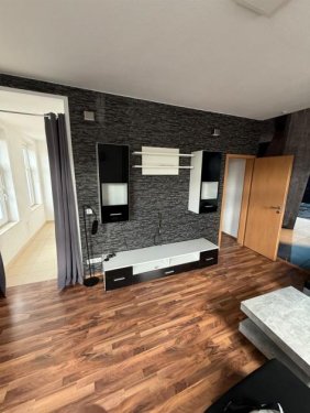 Chemnitz Immobilien Inserate Günstige und teilmöblierte 2-Zimmer mit Laminat, Aufzug und Eckwanne in guter Lage! Wohnung mieten