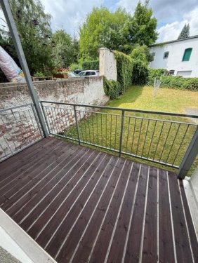 Chemnitz 1-Zimmer Wohnung Großzügige 2-Zimmer mit Laminat, Wannenbad und Balkon in guter Lage! EBK mgl. Wohnung mieten