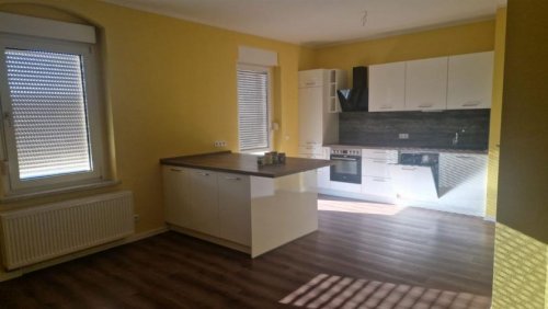 Chemnitz Teure Wohnungen Große 5-Zimmer mit Doppelgarage, Garten, 2xBlk., 2xBad, EBK und Lam. in guter Lage! Wohnung mieten