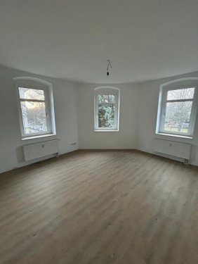 Chemnitz Inserate von Wohnungen Großzügige 1-Zi. mit Lam., Wanne und Stellpl. Wohnung mieten