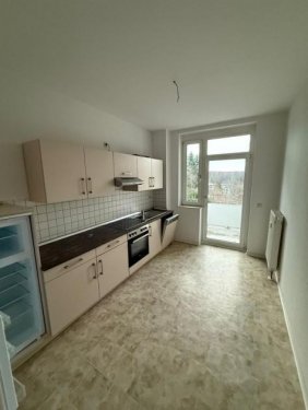 Chemnitz Großzügige 2-Zimmer mit EBK, Laminat, Stellplatz, Balkon und Wanne in zentraler Lage! Wohnung mieten