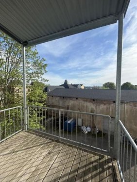 Chemnitz Immobilien Günstige 3-Zimmer mit Balkon, Wanne, offener Küche und Laminat in ruhiger Lage! Wohnung mieten