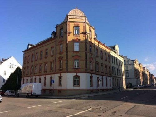 Limbach-Oberfrohna 4-Zimmer Wohnung Großzügige 4-Zimmer mit EBK, Laminat, 2xBädern, Wanne und Dusche in guter Lage! Wohnung mieten
