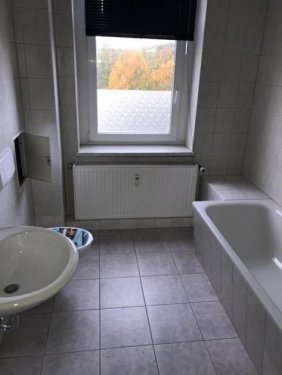 Hartmannsdorf (Landkreis Mittelsachsen) Wohnungen Großzügige 2-Zimmer mit Laminat und Wannenbad mit Fenster in guter Lage! Wohnung mieten