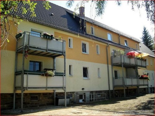 Halsbrücke Immobilien 2-Zimmer-Dachgeschosswohnung mit Einbauküche in Halsbrücke Wohnung mieten