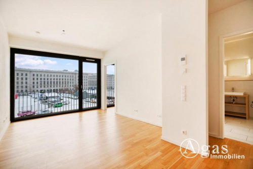 Berlin Immobilien Helle 2 Zimmer Wohnung mit Weitblick, ca. 40m², EBK und Balkon in Berlin-Mitte! Wohnung mieten