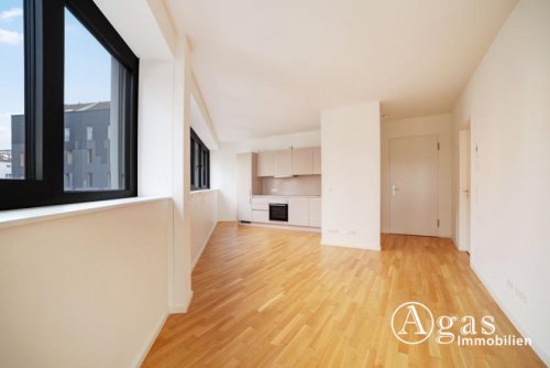 Berlin Immobilien Sehr helle 2 Zimmer Wohnung mit ca. 54m², EBK und Balkon in Berlin-Mitte! Wohnung mieten