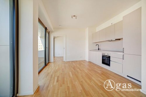 Berlin Provisionsfreie Immobilien Sonnenbalkon! Offen geschnittene 3 Zimmer Wohnung mit ca. 61m² und EBK in Berlin-Mitte! Wohnung mieten