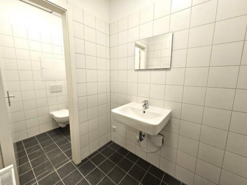 Berlin Gewerbe Prov.-frei: Ladenfläche an der B1 Gewerbe mieten