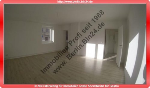 Berlin Immobilien Bezug nach Sanierung 1 Zimmer in Friedrichshain Nähe U+S Bahn Wohnung mieten