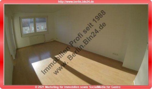 Berlin 3-Zimmer Wohnung zwei ruhige Schlafzimmer zum Innenhof, Wannenbad innenliegend Fenster, Wohnung mieten