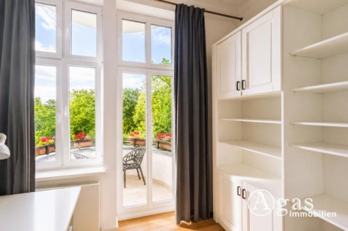 Berlin Mietwohnungen Sehr schöne möblierte 3-Zimmer-Altbau-Wohnung mit Balkon nahe S-Bhf Rathaus Steglitz Wohnung mieten