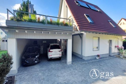 Stahnsdorf Immobilien exklusive Wohnung mit Balkon und Terrasse im 2-Familienhaus in Stahnsdorf Wohnung mieten