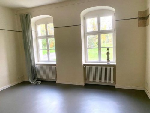Belzig Immobilien 3 schöne, erweiterbare Gewerberäume mit Küche und DU/WC Gewerbe mieten