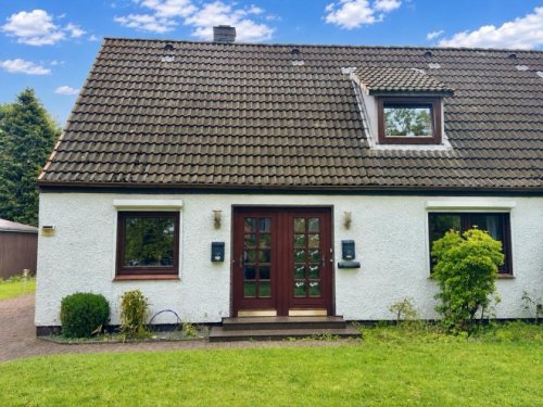 Heide Wohnungen Gemütliche & zentrale Obergeschosswohnung mit Garten in Heide sucht neuen Mieter! Wohnung mieten