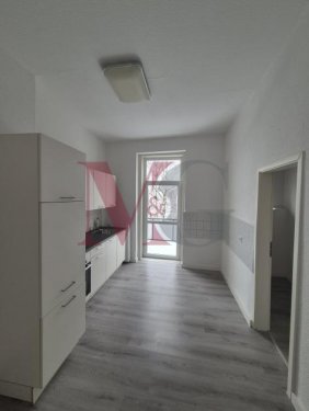 Wilhelmshaven Immobilien 3 - Zimmer Wohnung mit 2 Balkonen und Einbauküche Wohnung mieten