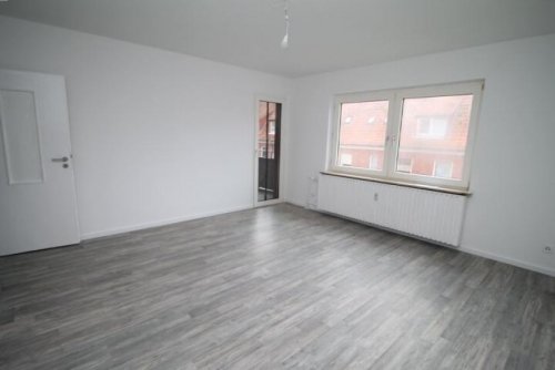 Emden Mietwohnungen Emden - Barenburg: Moderne 3-Zimmer-Wohnung im II OG mit Balkon! Wohnung mieten