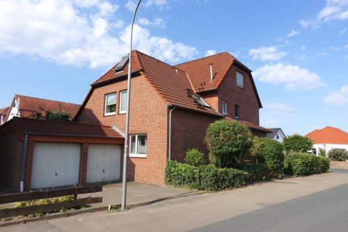 Hagenburg Immobilien Charmante 2 Zimmer Wohnung 1.OG mit Balkon Wohnung mieten