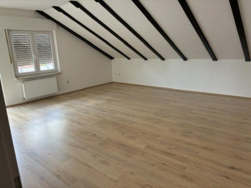 Hagenburg Teure Wohnungen Gemütlich wohnen unterm Dach - 3 Zi. mit Balkon Wohnung mieten