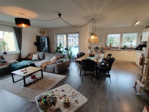 Bielefeld Immobilien Moderne 4-Zimmer-Wohnung mit Carport in Bielefeld-Schildesche Wohnung mieten