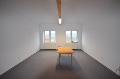 Neuhof (Landkreis Fulda) Gewerbe Ansprechende Büro-/Ausstellungsräume Gewerbe mieten