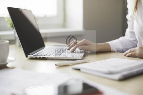 Bozen Immobilien Büro in Bozen Süd zu vermieten Gewerbe mieten