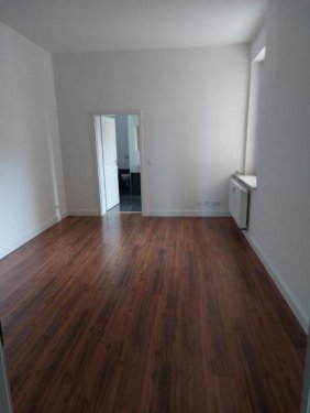 Magdeburg Wohnungsanzeigen Wohnen im grünen helle schöne 2-R.-Wohnung ca.70m2 im 1.OG zu vermieten . Wohnung mieten