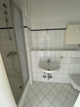 Magdeburg Provisionsfreie Immobilien Helle freundliche 2-R-Whg.Magdeburg- Sudenburg im 2.OG ca.32m2 mit EBK. zu vermieten ! Wohnung mieten