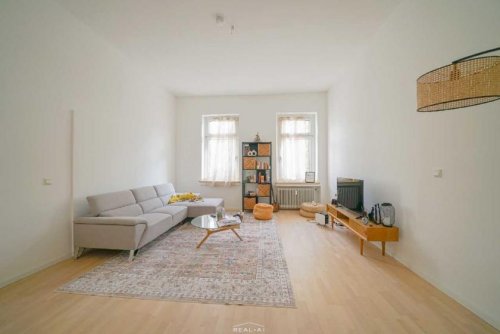 Düsseldorf Wohnungen Stilvolle 3-Zimmer-Altbauwohnung in zentraler Lage von Pempelfort mit EBK Wohnung mieten